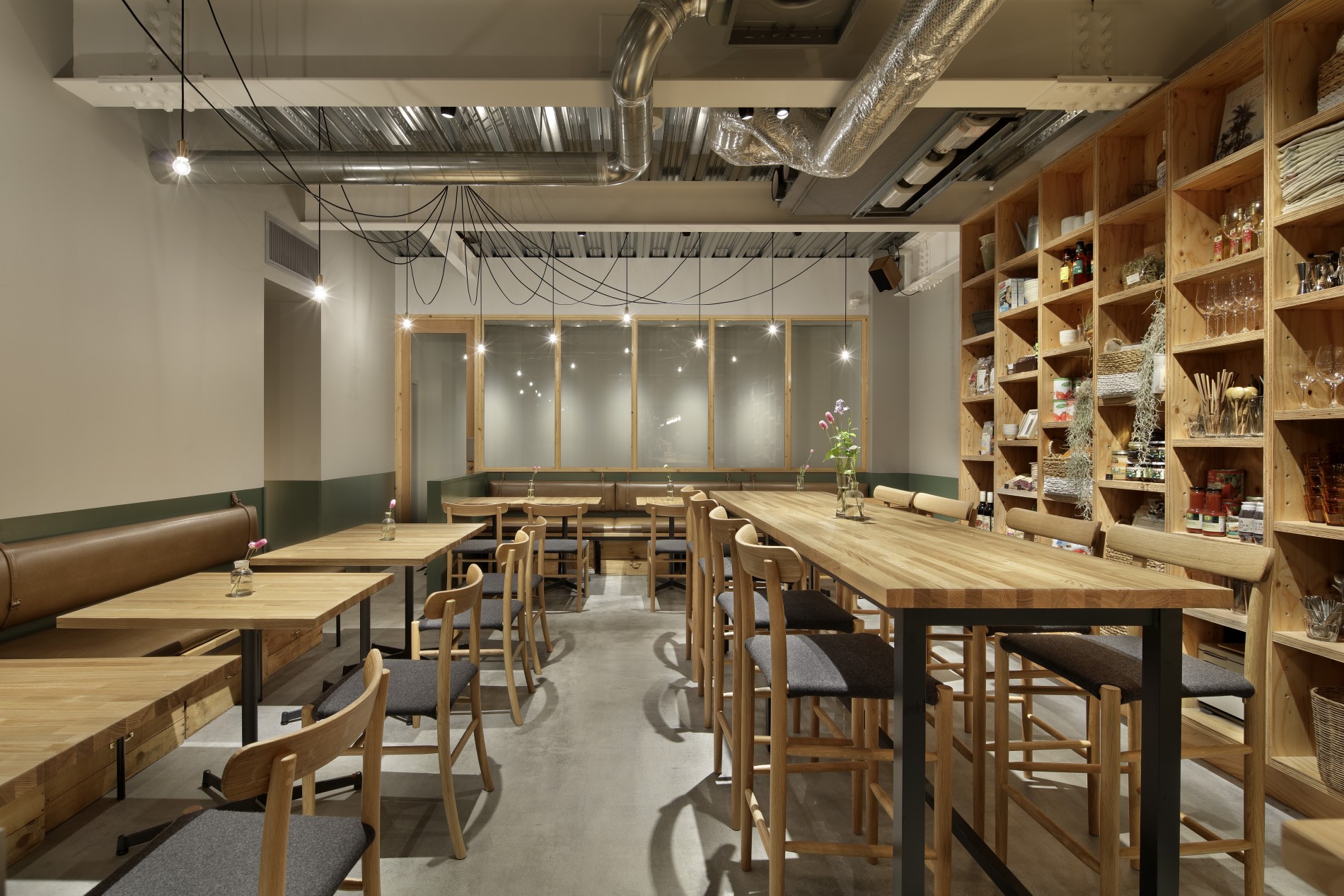 works_botanical-table-offf-trump-flowers_yoyogi04