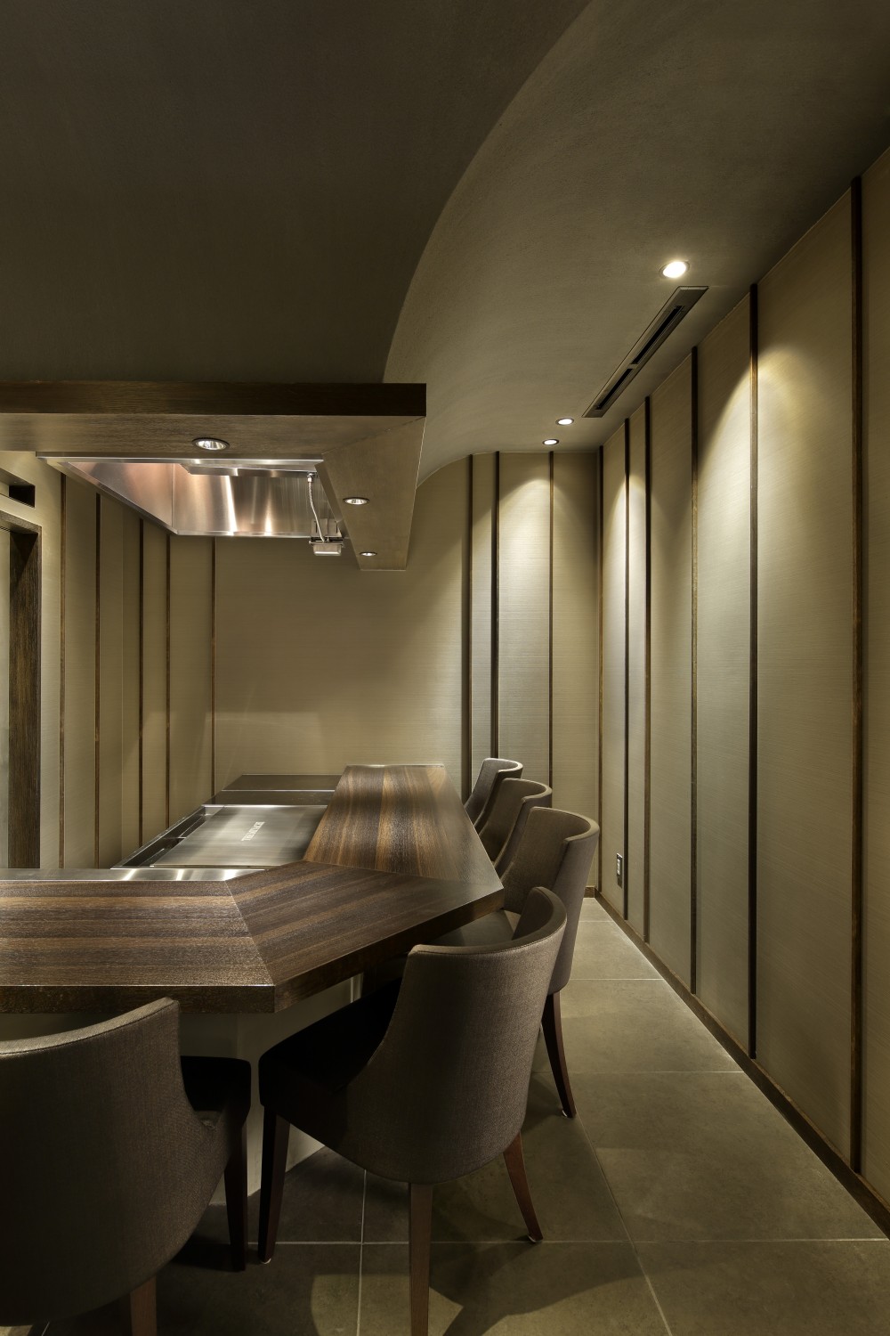 works_ginza_the-miyachi04