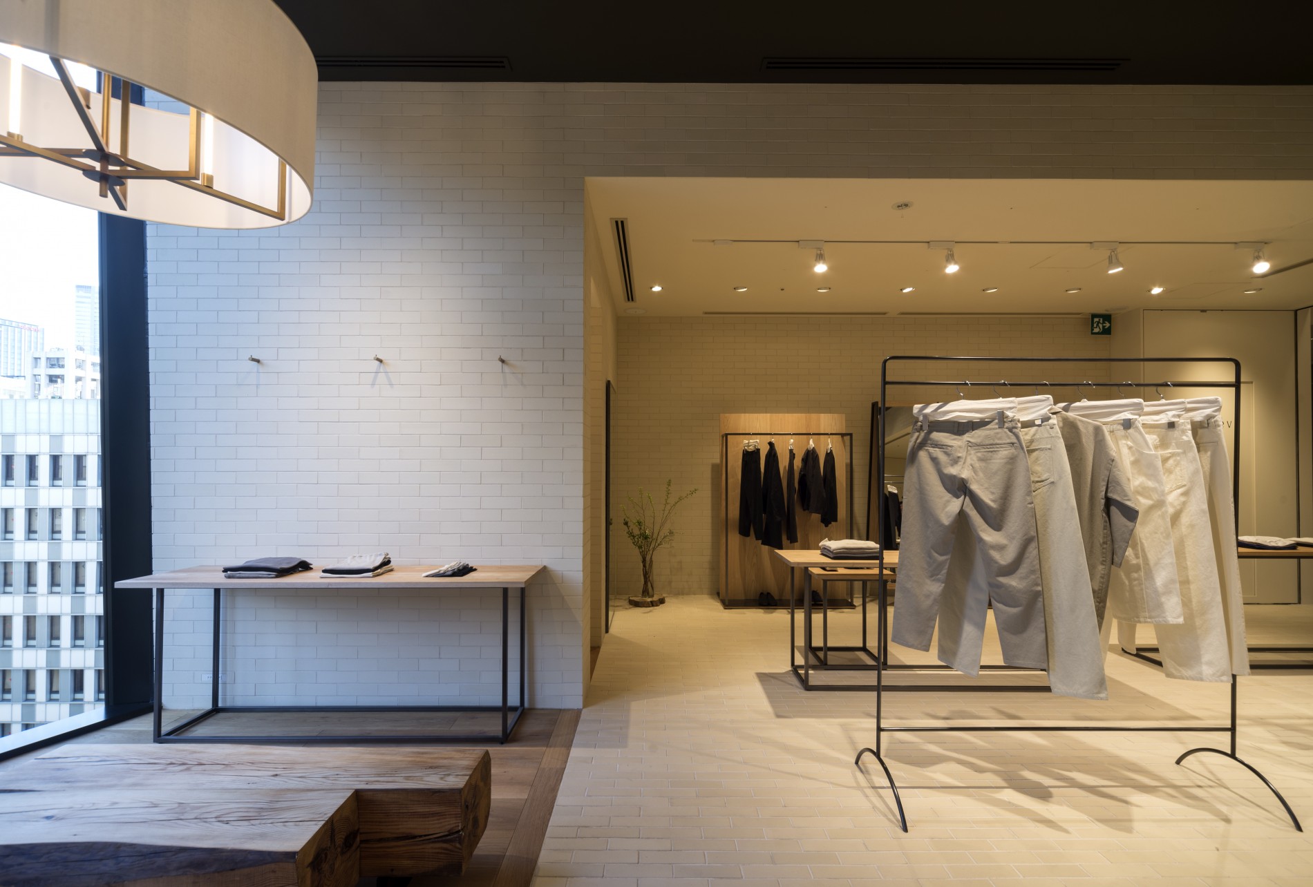 works_evam-eva_ginza02