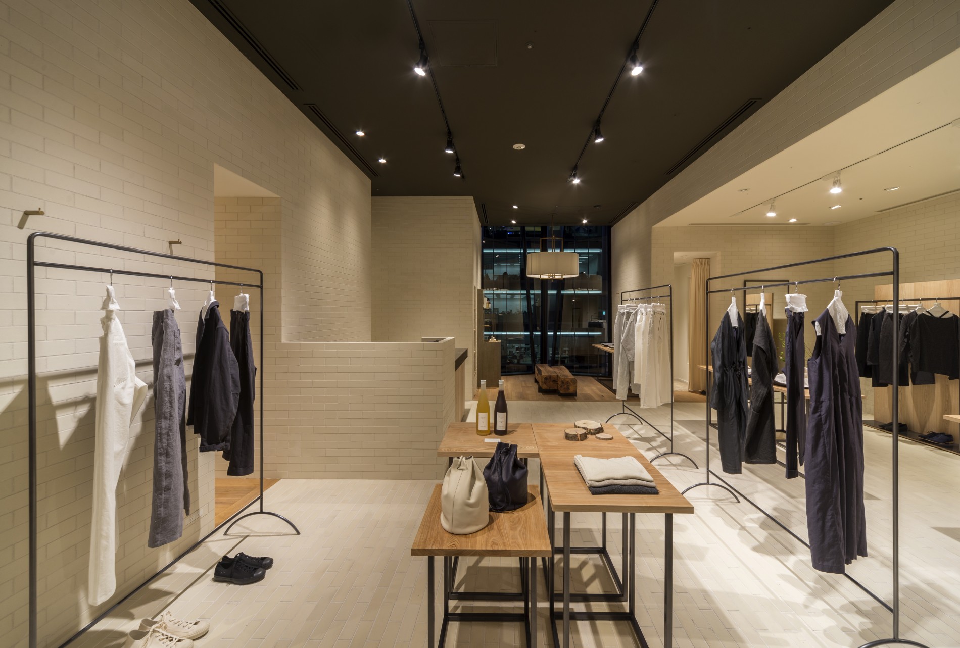 works_evam-eva_ginza07