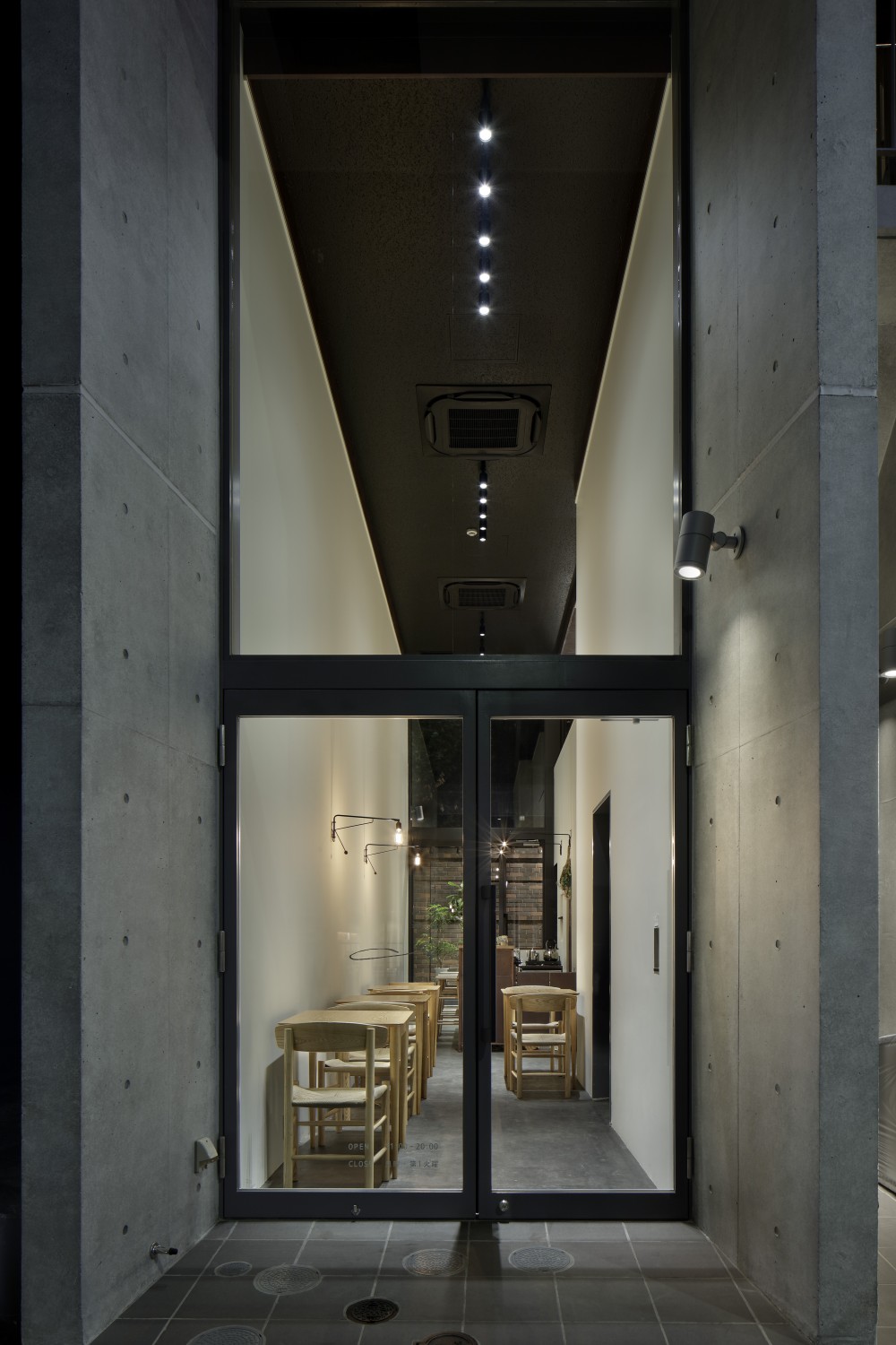 works_uzna_omom KOMAGOME01