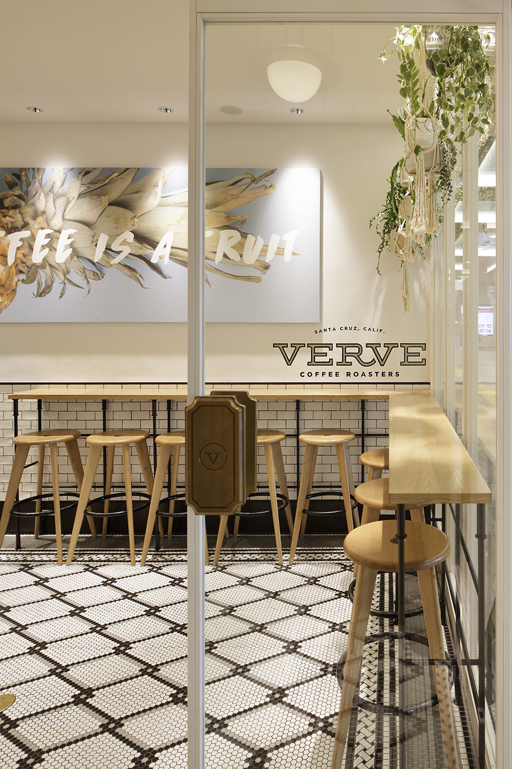 works_vervecoffee_shinjuku06